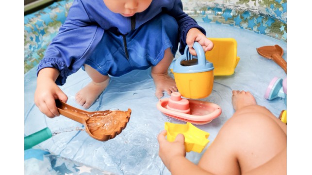 ビニールプールの味方！手作りおもちゃで水遊び♪