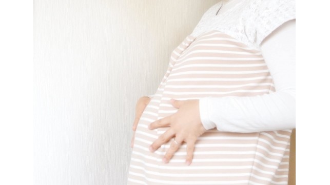 【妊娠中期】妊娠7ヶ月での妊婦さんの体の症状&胎児の変化まとめ